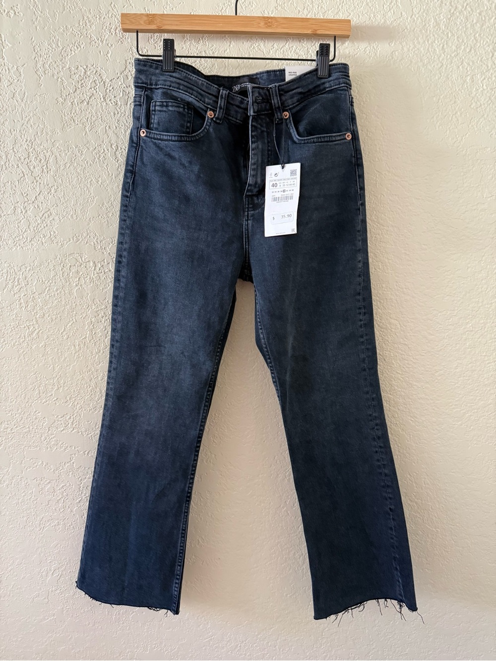 🆕 Zara 🆕 Black Denim Jeans. Size 8